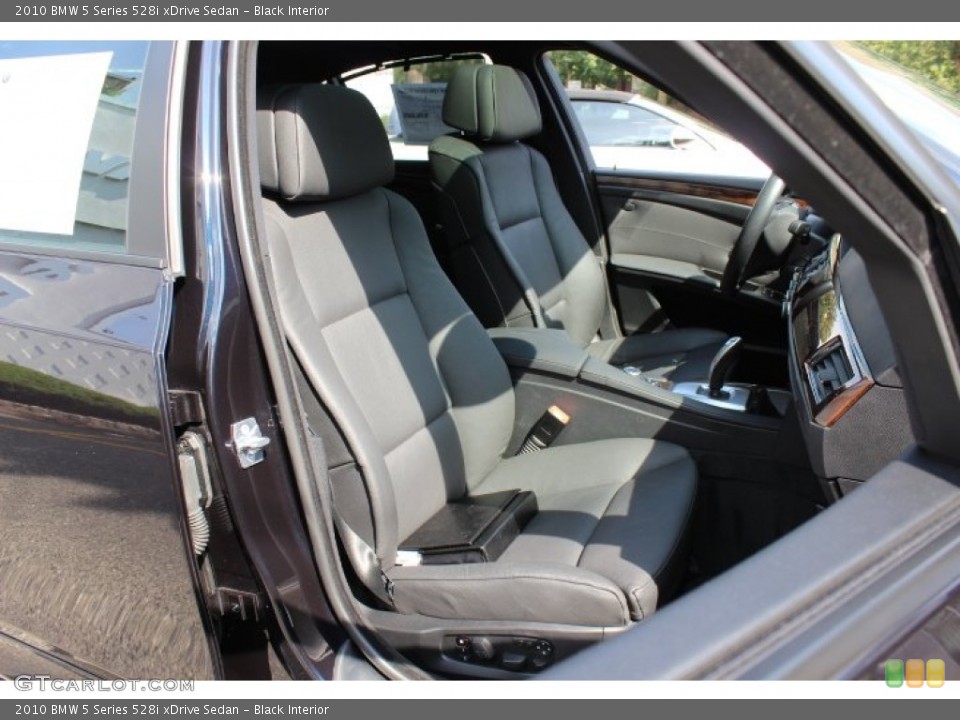 Black Interior Photo for the 2010 BMW 5 Series 528i xDrive Sedan #69115025