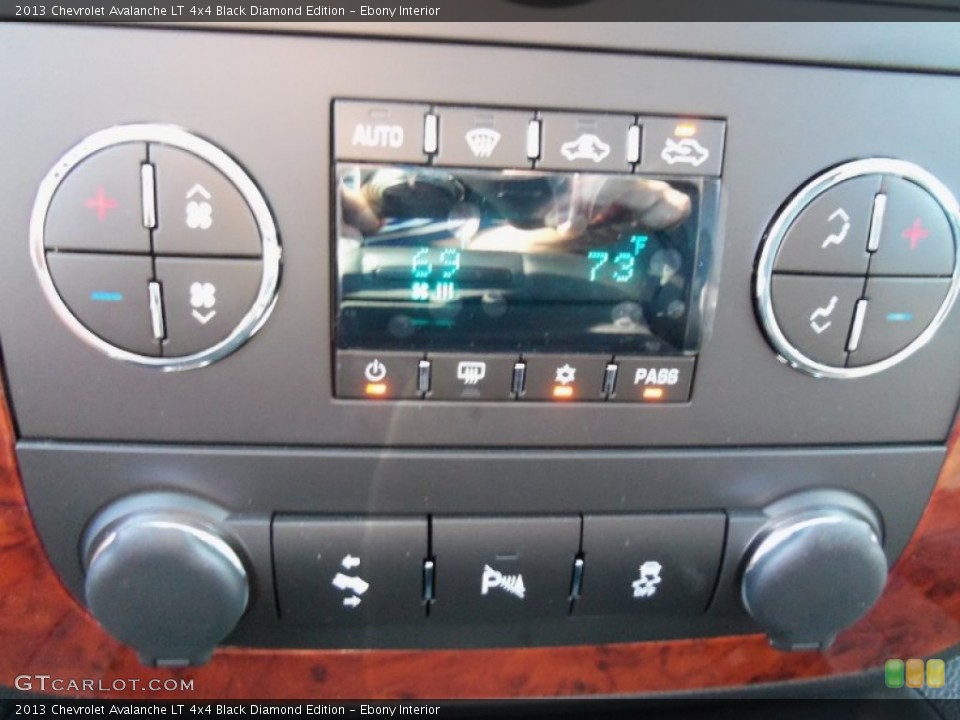 Ebony Interior Controls for the 2013 Chevrolet Avalanche LT 4x4 Black Diamond Edition #69117725