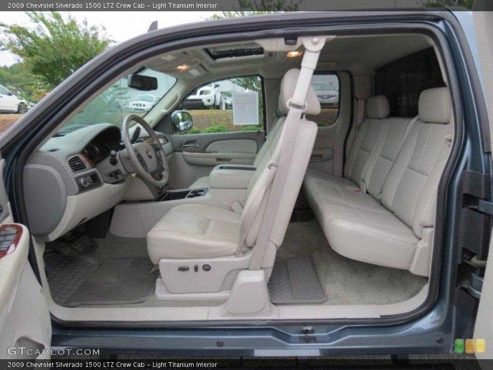 Light Titanium Interior Photo for the 2009 Chevrolet Silverado 1500 LTZ Crew Cab #69118556