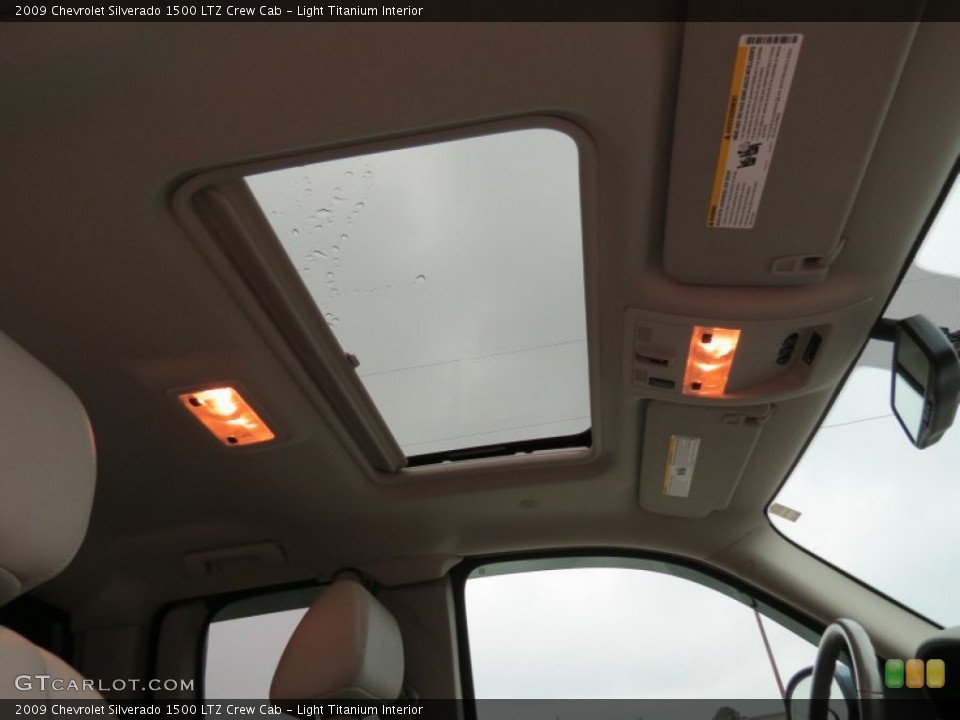 Light Titanium Interior Sunroof for the 2009 Chevrolet Silverado 1500 LTZ Crew Cab #69118607