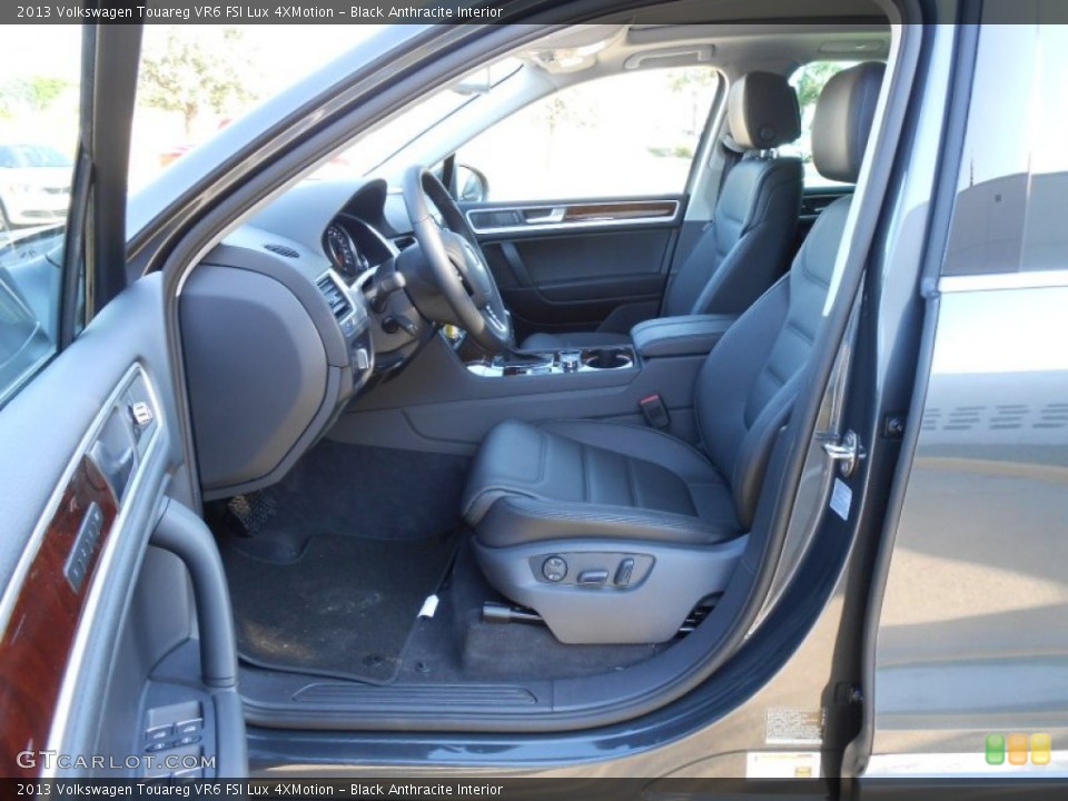 Black Anthracite Interior Photo for the 2013 Volkswagen Touareg VR6 FSI Lux 4XMotion #69122576