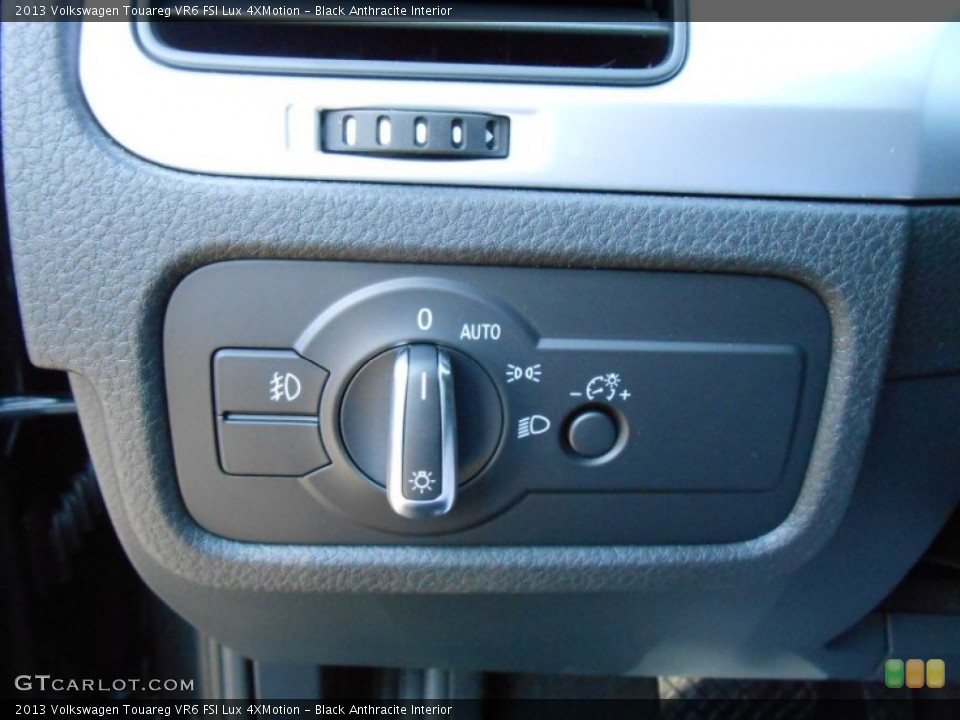 Black Anthracite Interior Controls for the 2013 Volkswagen Touareg VR6 FSI Lux 4XMotion #69122669