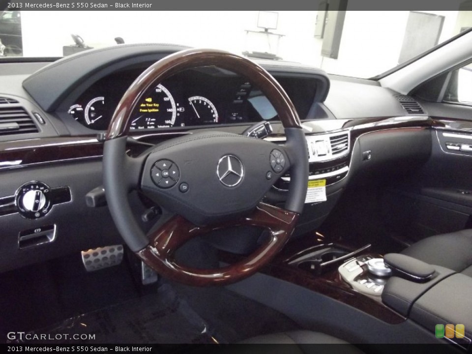 Black Interior Photo for the 2013 Mercedes-Benz S 550 Sedan #69133193