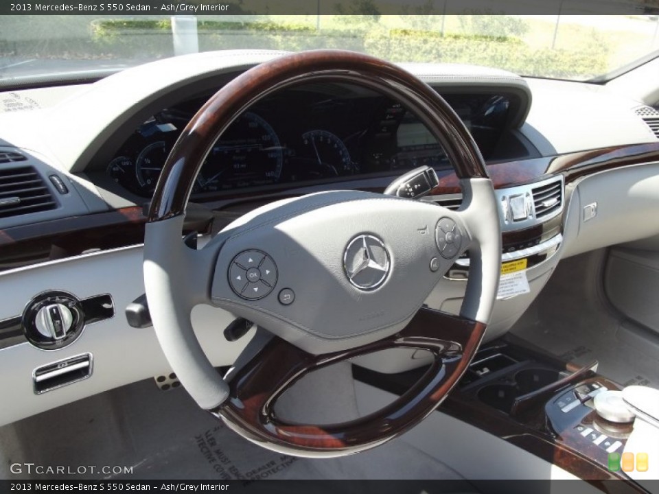 Ash/Grey Interior Steering Wheel for the 2013 Mercedes-Benz S 550 Sedan #69133649