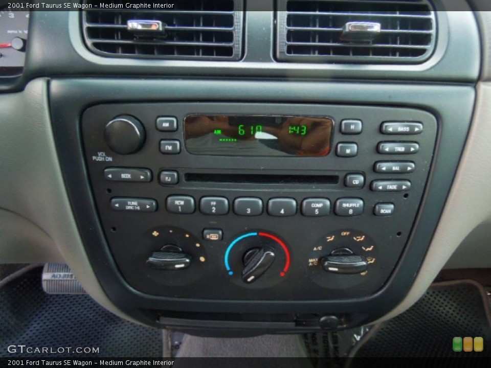 Medium Graphite Interior Controls for the 2001 Ford Taurus SE Wagon #69137972