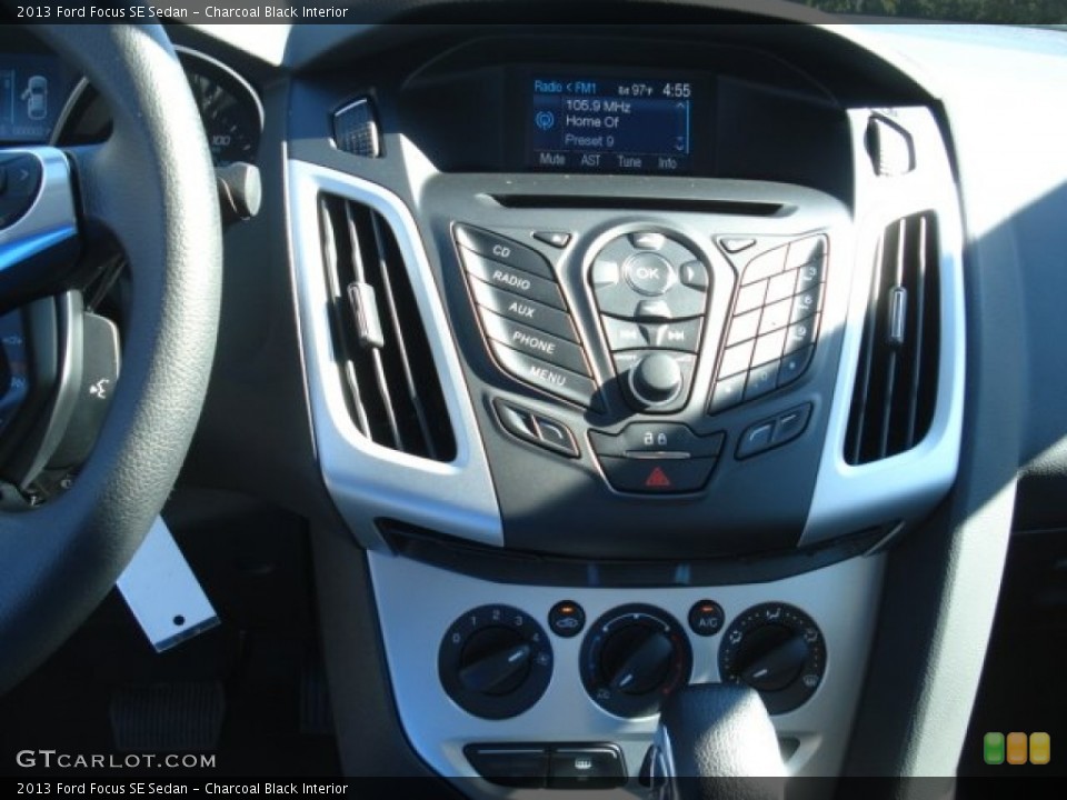 Charcoal Black Interior Controls for the 2013 Ford Focus SE Sedan #69147224