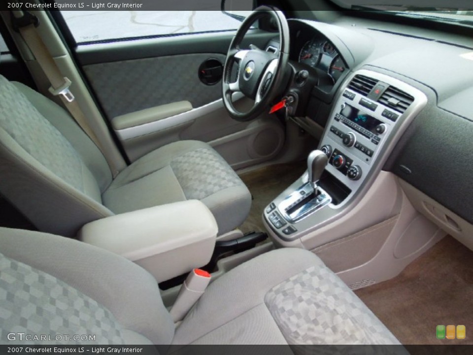 Light Gray Interior Photo for the 2007 Chevrolet Equinox LS #69155765