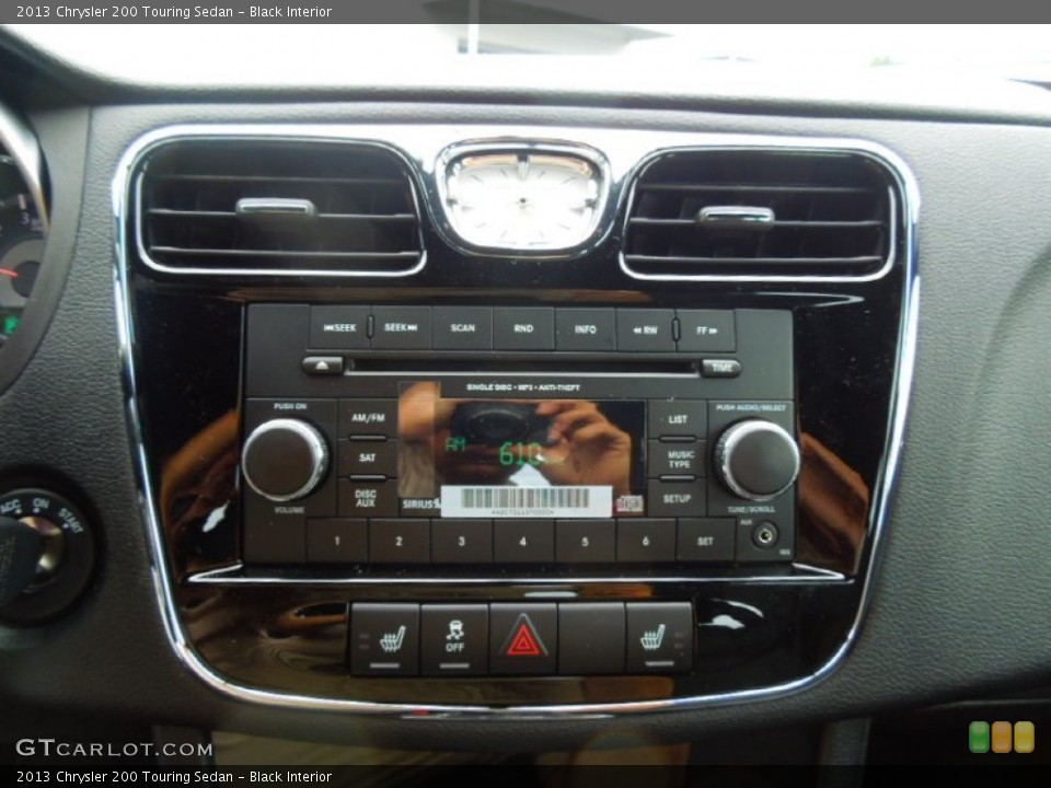 Black Interior Controls for the 2013 Chrysler 200 Touring Sedan #69160990