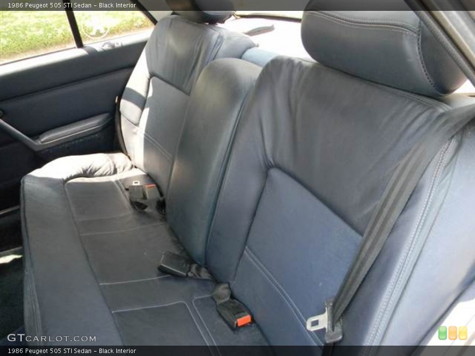 Black Interior Rear Seat for the 1986 Peugeot 505 STI Sedan #69168790