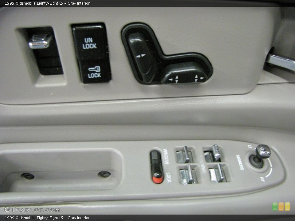 Gray Interior Controls for the 1999 Oldsmobile Eighty-Eight LS #69172219