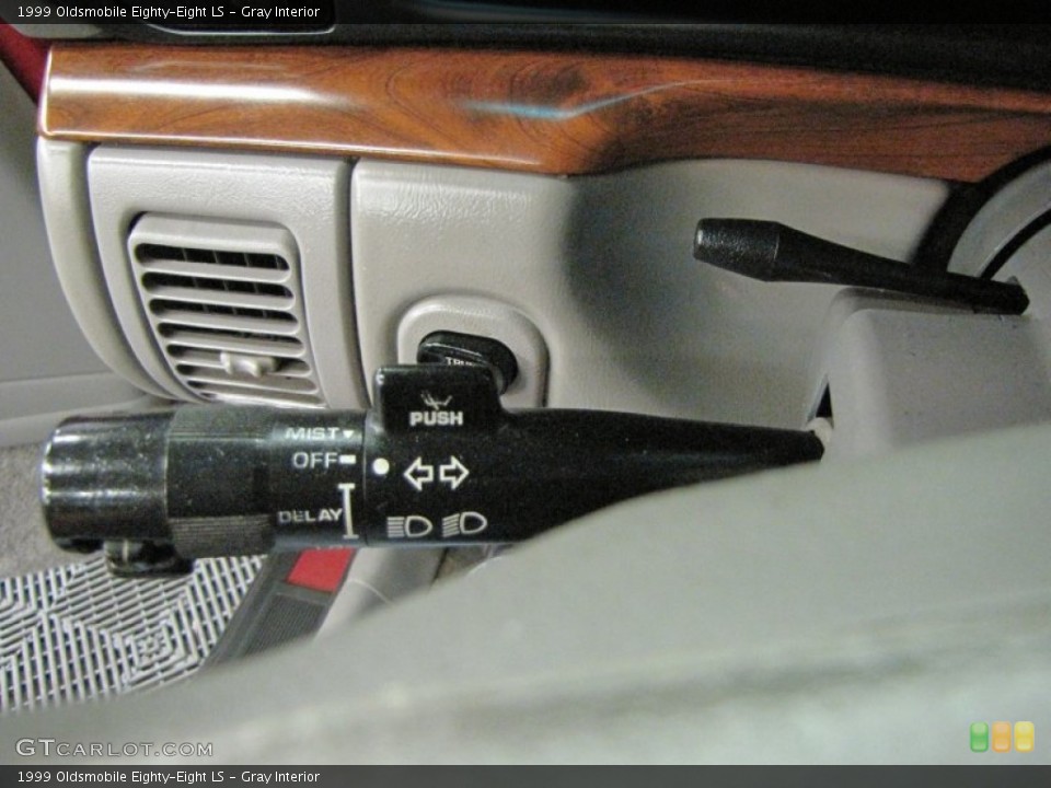 Gray Interior Controls for the 1999 Oldsmobile Eighty-Eight LS #69172267