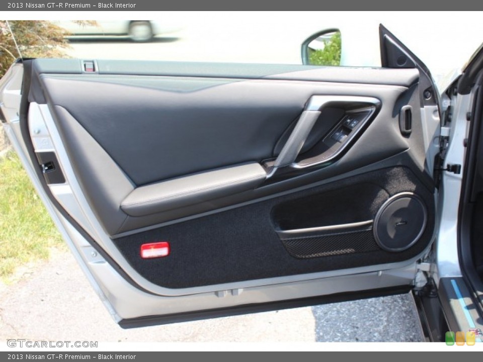 Black Interior Door Panel for the 2013 Nissan GT-R Premium #69174559