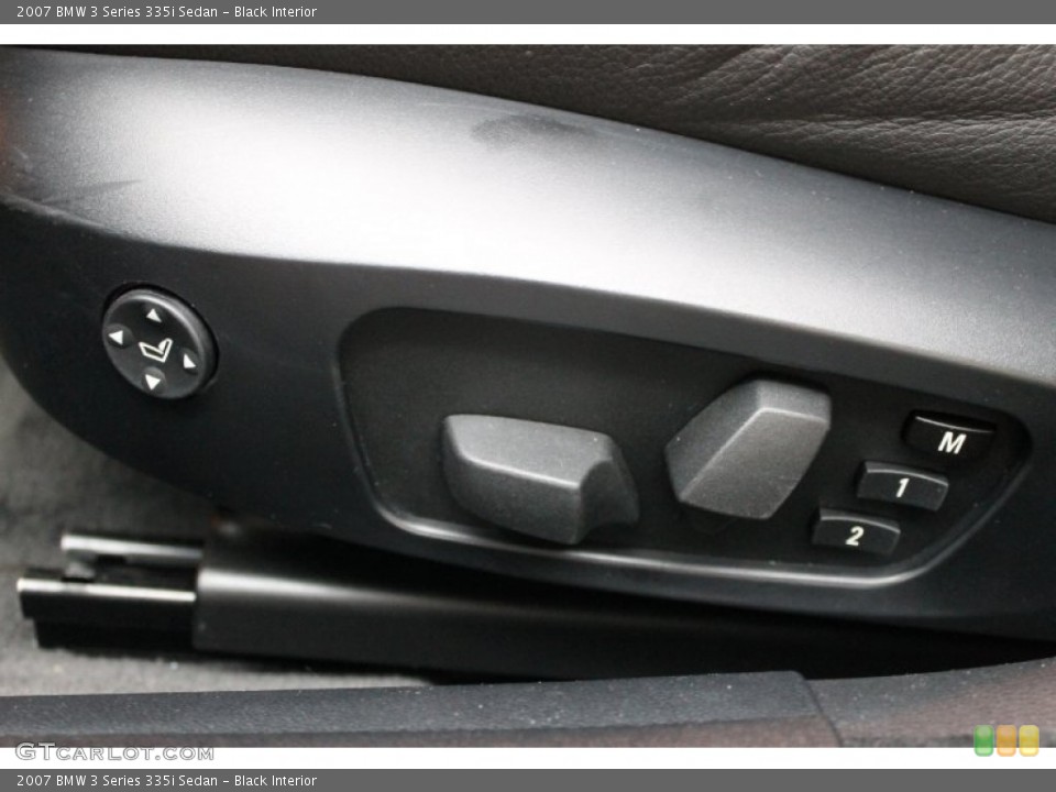 Black Interior Controls for the 2007 BMW 3 Series 335i Sedan #69174932