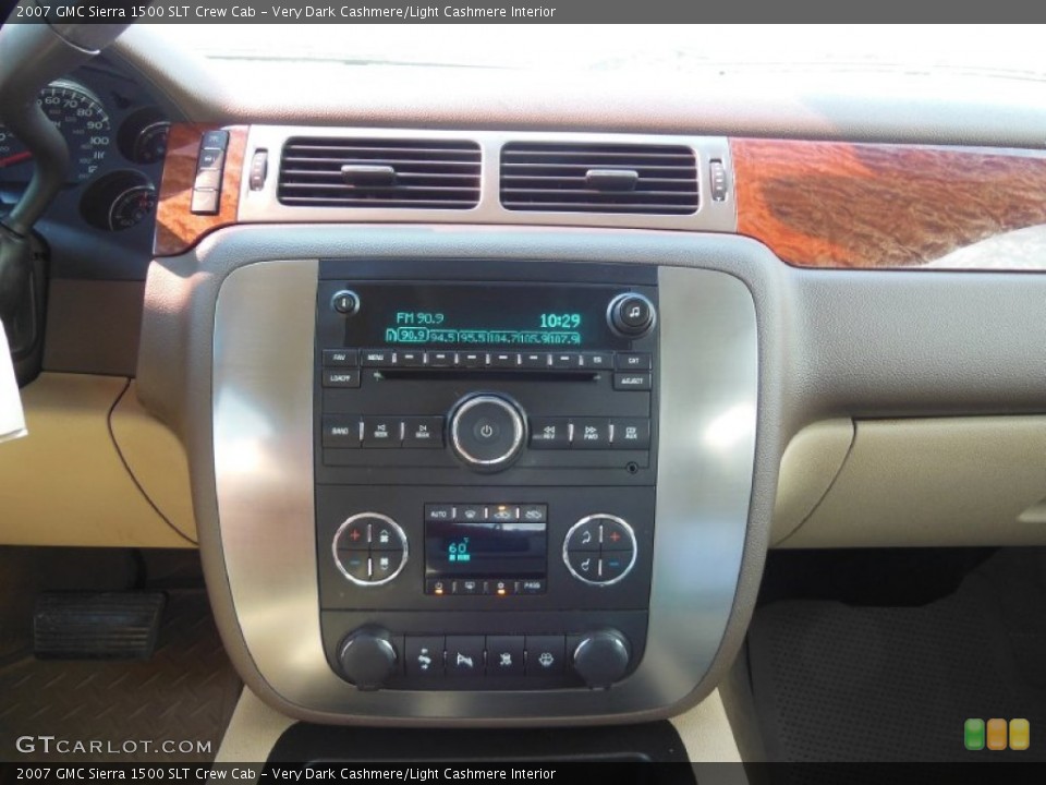 Very Dark Cashmere/Light Cashmere Interior Controls for the 2007 GMC Sierra 1500 SLT Crew Cab #69177769