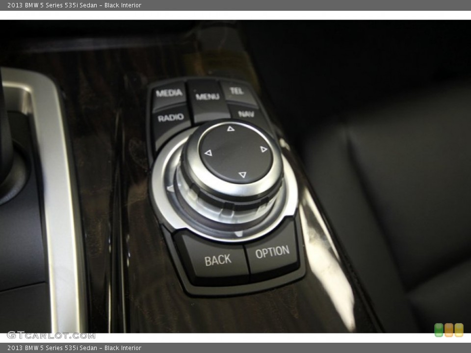 Black Interior Controls for the 2013 BMW 5 Series 535i Sedan #69178177