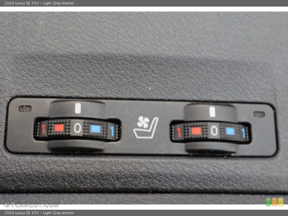 Light Gray Interior Controls for the 2009 Lexus ES 350 #69193179