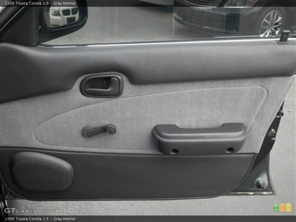 Gray Interior Door Panel for the 1996 Toyota Corolla 1.6 #69199804