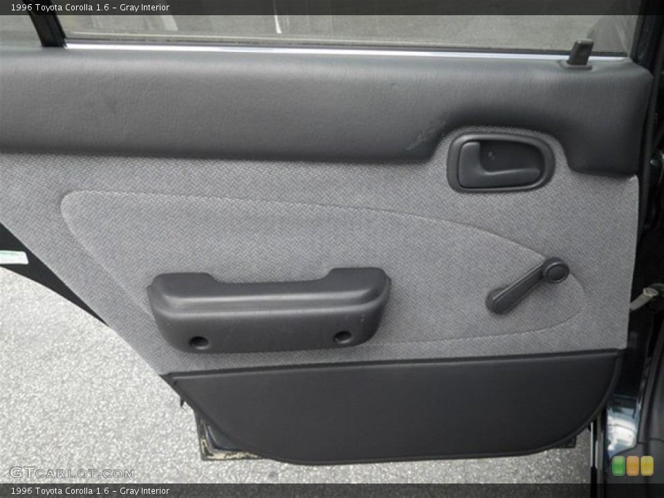 Gray Interior Door Panel for the 1996 Toyota Corolla 1.6 #69199837