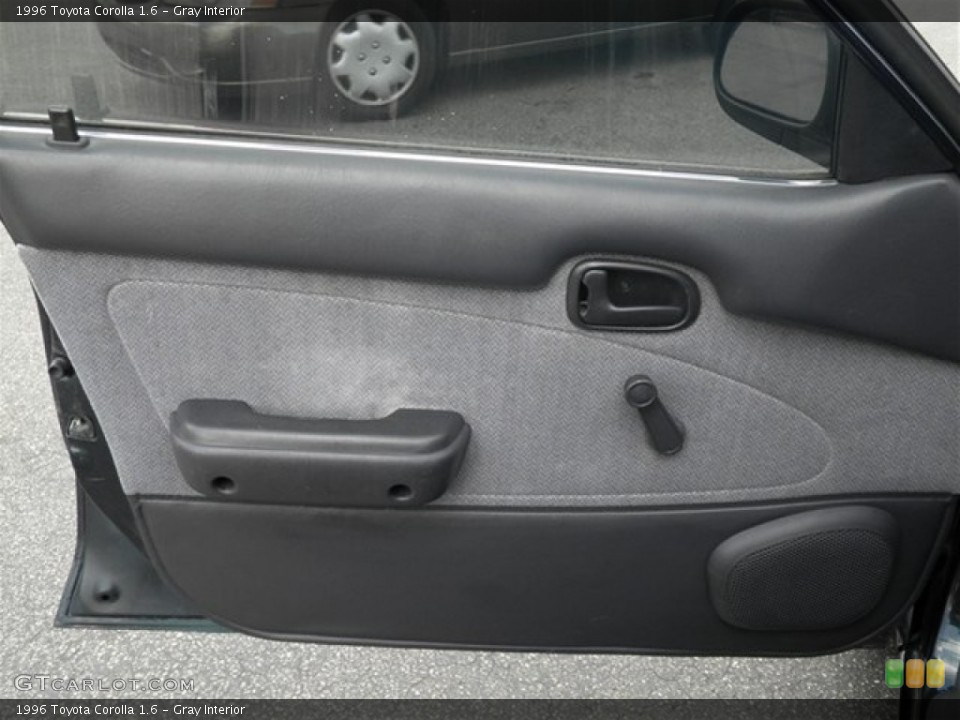 Gray Interior Door Panel for the 1996 Toyota Corolla 1.6 #69199846