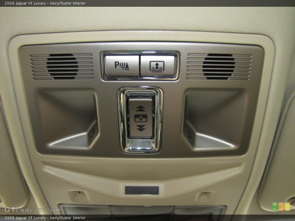 Ivory/Oyster Interior Controls for the 2009 Jaguar XF Luxury #69212816