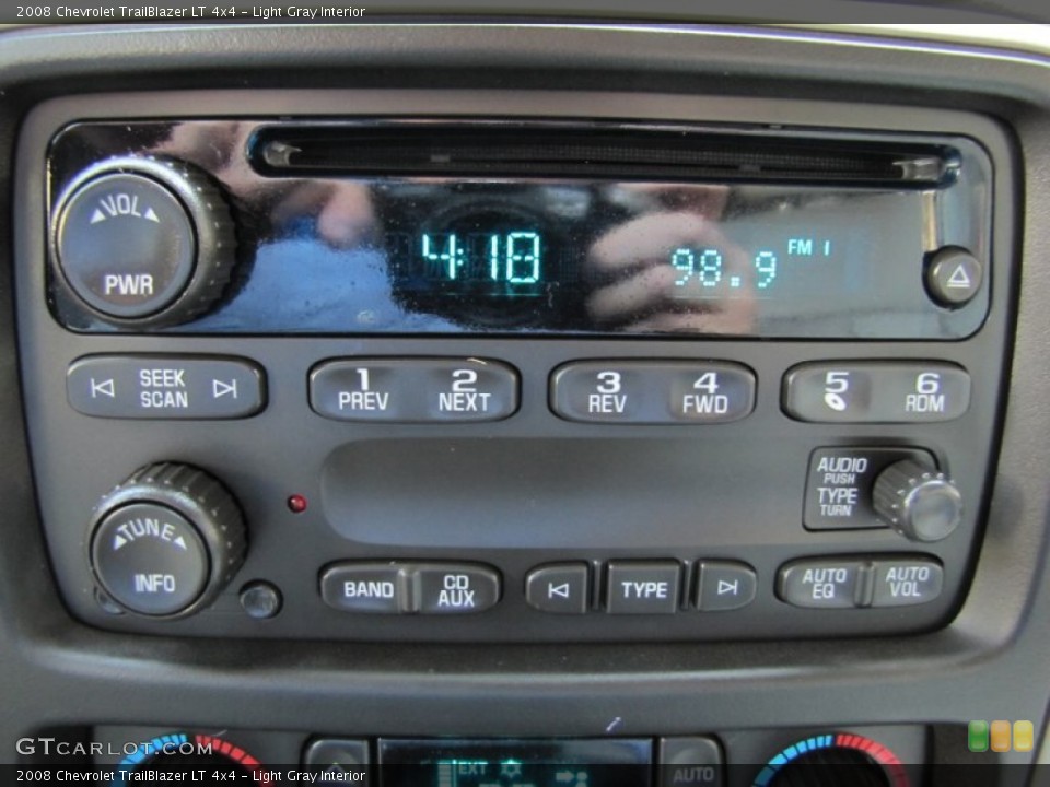 Light Gray Interior Audio System for the 2008 Chevrolet TrailBlazer LT 4x4 #69219681