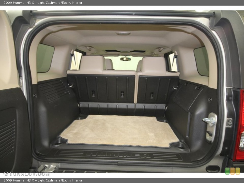 Light Cashmere/Ebony Interior Trunk for the 2009 Hummer H3 X #69229869