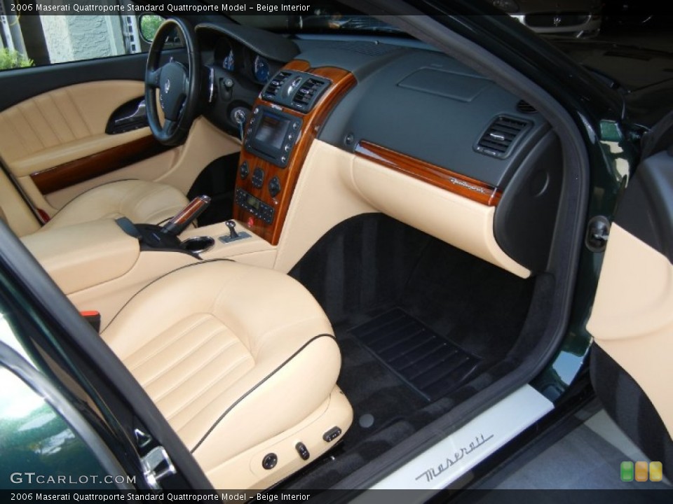 Beige Interior Dashboard for the 2006 Maserati Quattroporte  #69230178