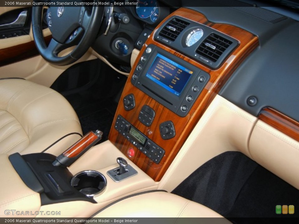 Beige Interior Controls for the 2006 Maserati Quattroporte  #69230283