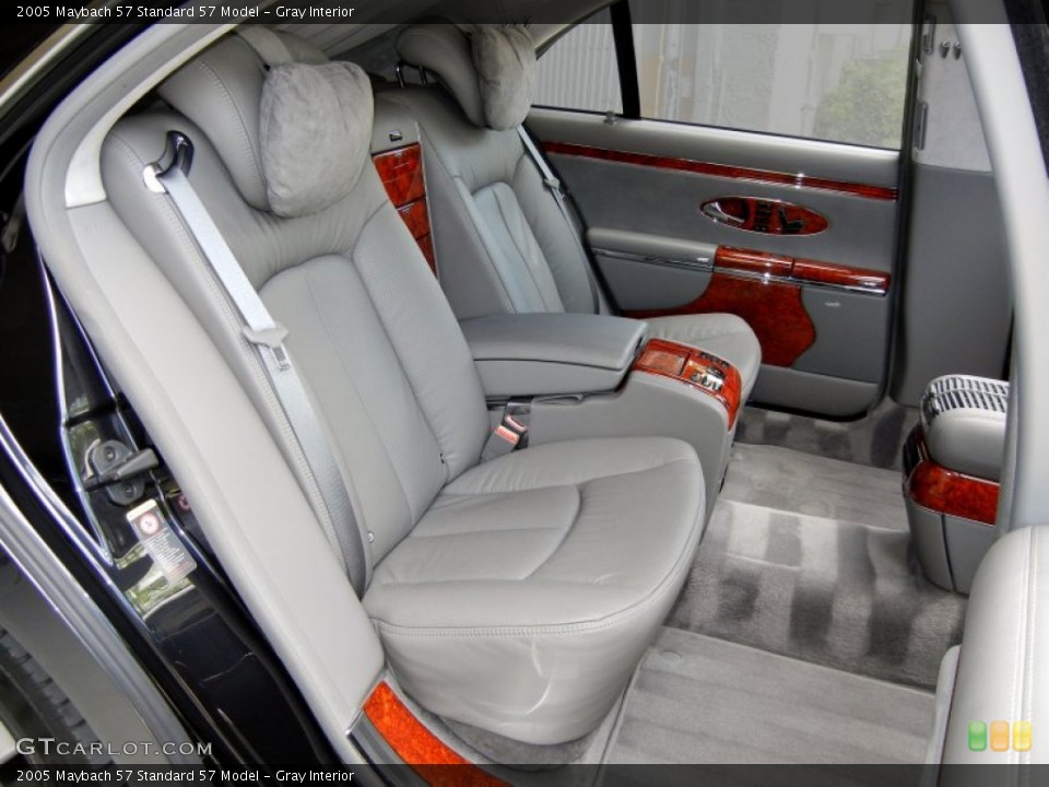 Gray Interior Photo for the 2005 Maybach 57  #69230712