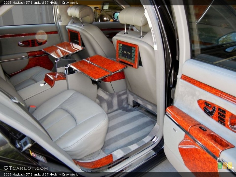 Gray Interior Photo for the 2005 Maybach 57  #69230721
