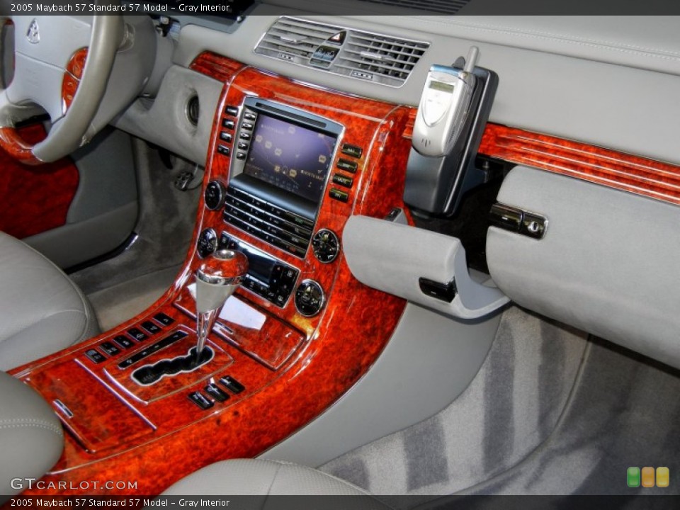 Gray Interior Controls for the 2005 Maybach 57  #69230847