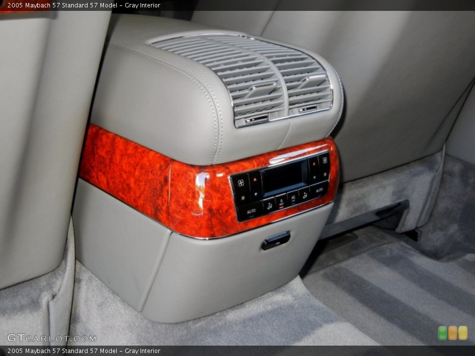 Gray Interior Controls for the 2005 Maybach 57  #69230886