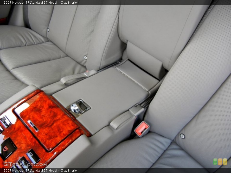 Gray Interior Photo for the 2005 Maybach 57  #69230934