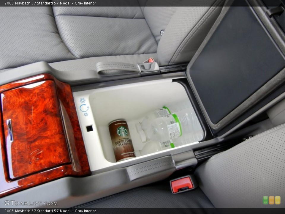 Gray Interior Photo for the 2005 Maybach 57  #69230946