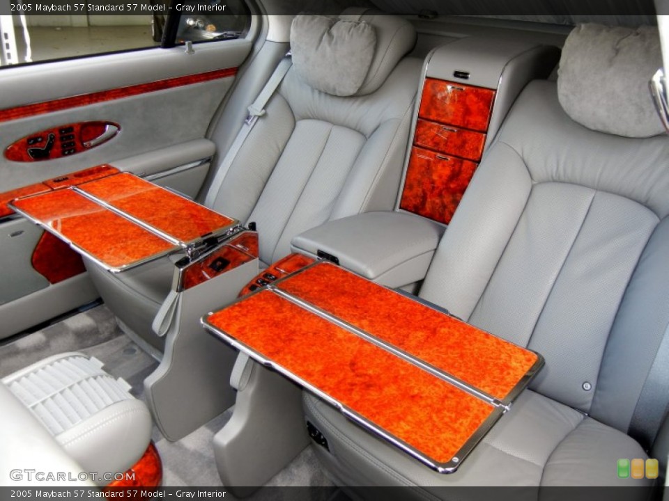 Gray Interior Photo for the 2005 Maybach 57  #69230991