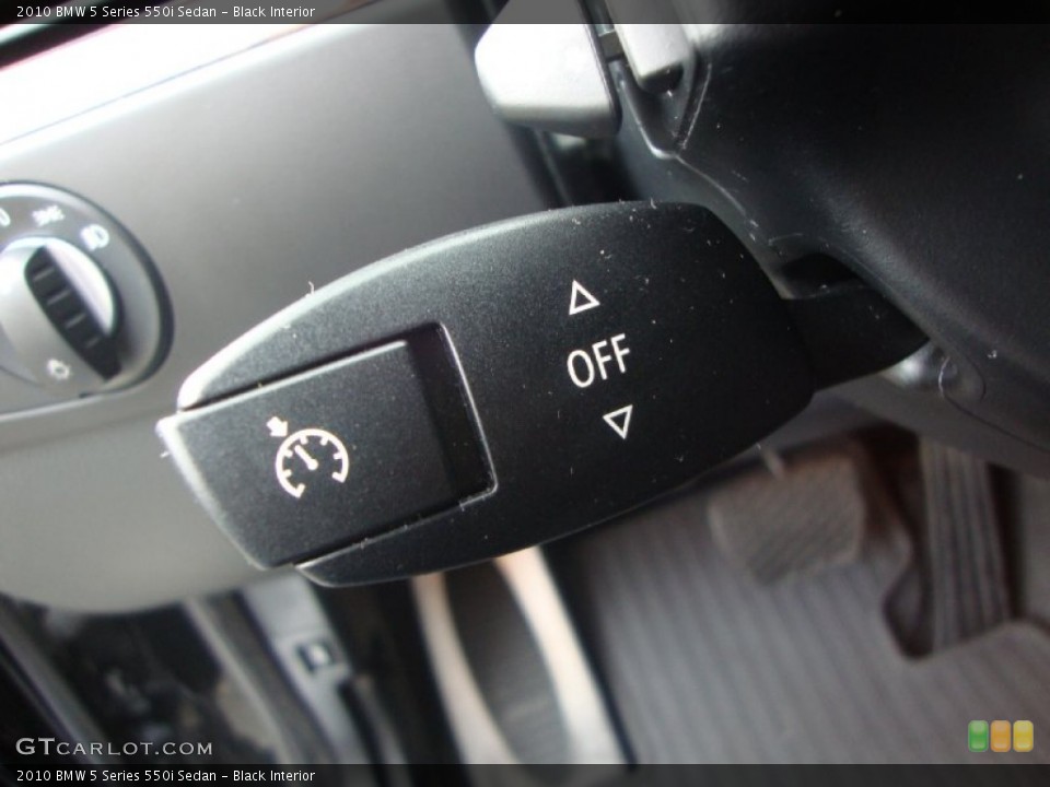 Black Interior Controls for the 2010 BMW 5 Series 550i Sedan #69258984