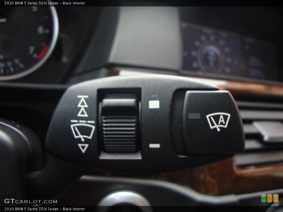 Black Interior Controls for the 2010 BMW 5 Series 550i Sedan #69259023