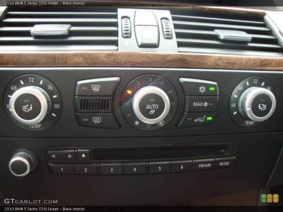Black Interior Controls for the 2010 BMW 5 Series 550i Sedan #69259071