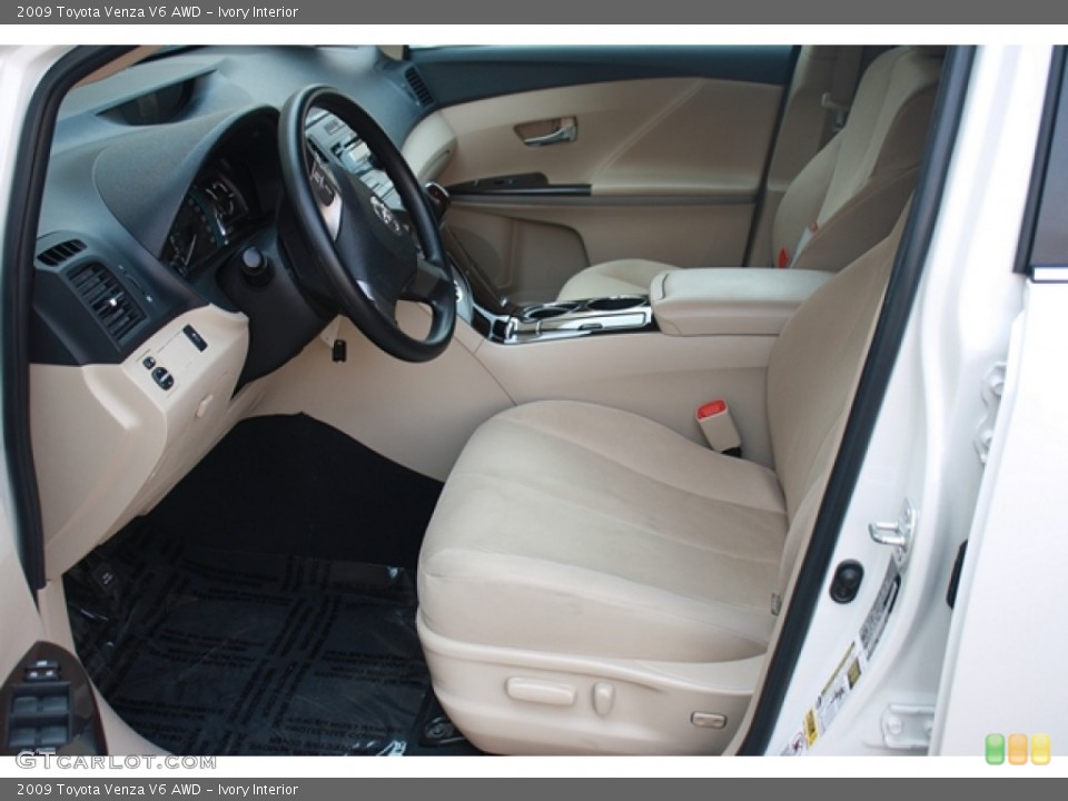 Ivory Interior Photo for the 2009 Toyota Venza V6 AWD #69260330