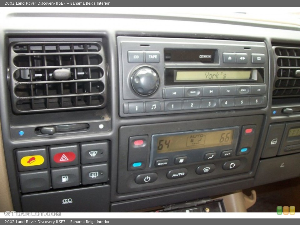 Bahama Beige Interior Controls for the 2002 Land Rover Discovery II SE7 #69283503