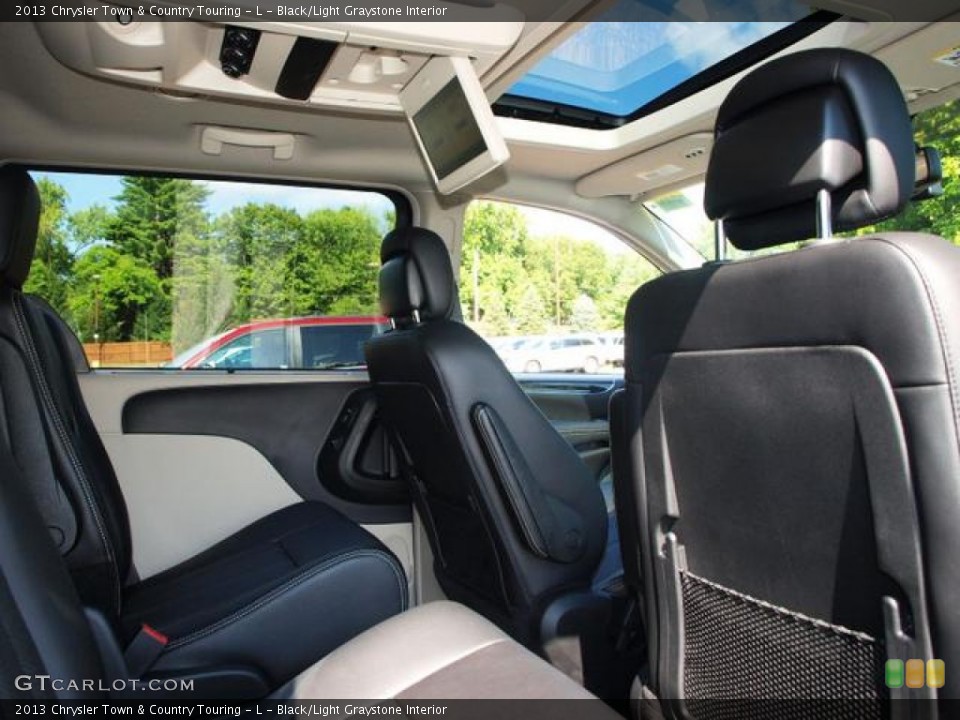 Black/Light Graystone Interior Photo for the 2013 Chrysler Town & Country Touring - L #69286521
