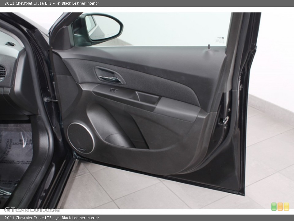 Jet Black Leather Interior Door Panel for the 2011 Chevrolet Cruze LTZ #69293283
