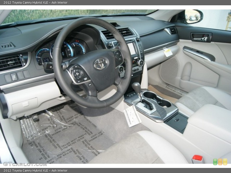Ash Interior Photo for the 2012 Toyota Camry Hybrid XLE #69294419