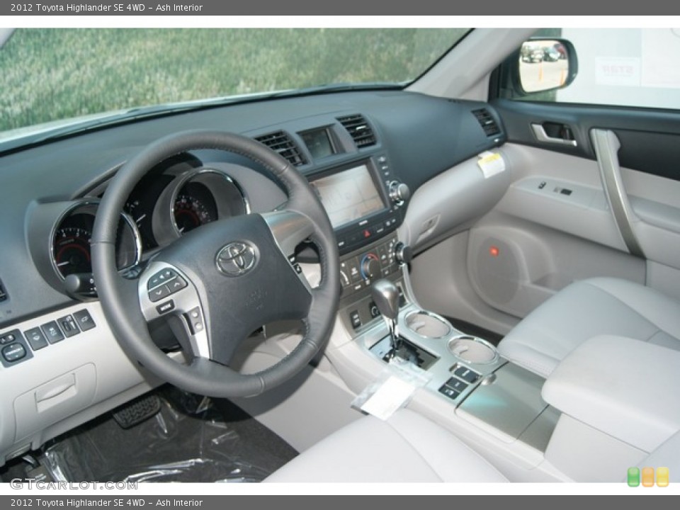 Ash Interior Prime Interior for the 2012 Toyota Highlander SE 4WD #69294789