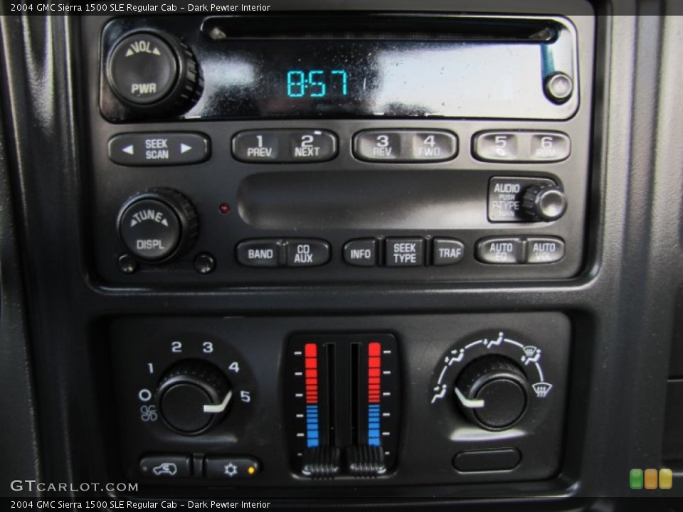 Dark Pewter Interior Controls for the 2004 GMC Sierra 1500 SLE Regular Cab #69314289