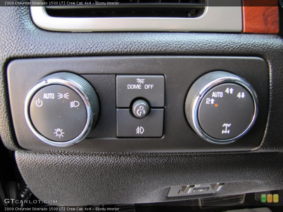 Ebony Interior Controls for the 2009 Chevrolet Silverado 1500 LTZ Crew Cab 4x4 #69314499