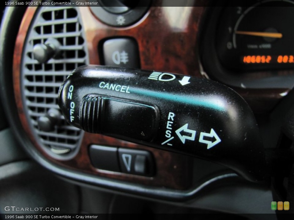 Gray Interior Controls for the 1996 Saab 900 SE Turbo Convertible #69315300