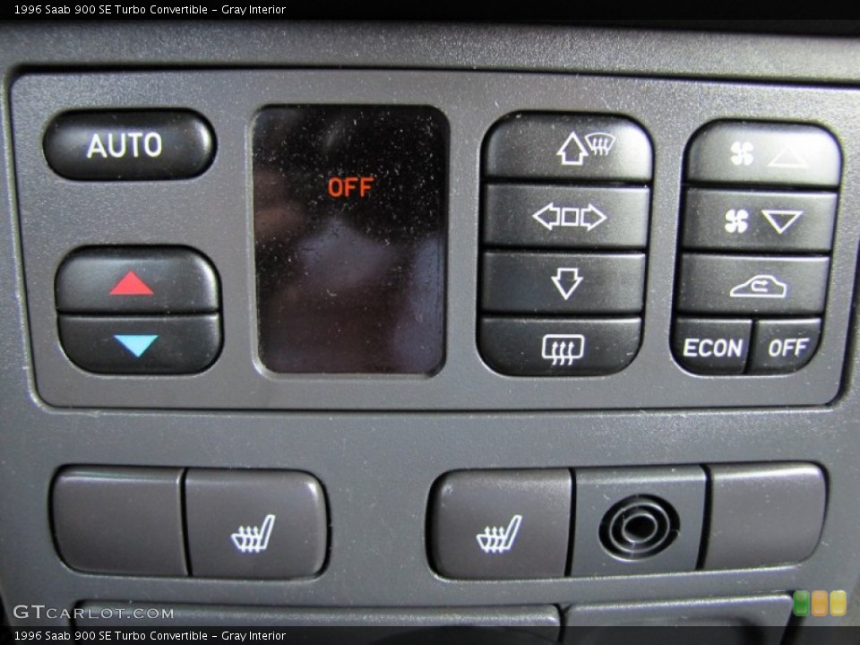 Gray Interior Controls for the 1996 Saab 900 SE Turbo Convertible #69315345