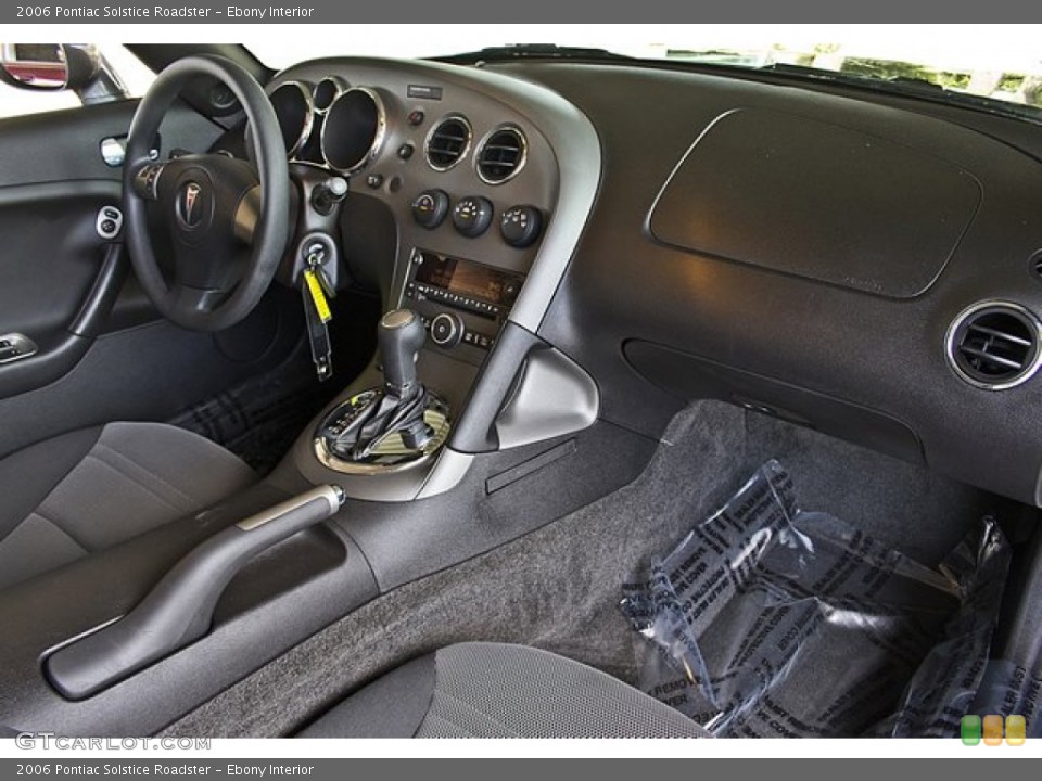 Ebony Interior Dashboard for the 2006 Pontiac Solstice Roadster #69325707