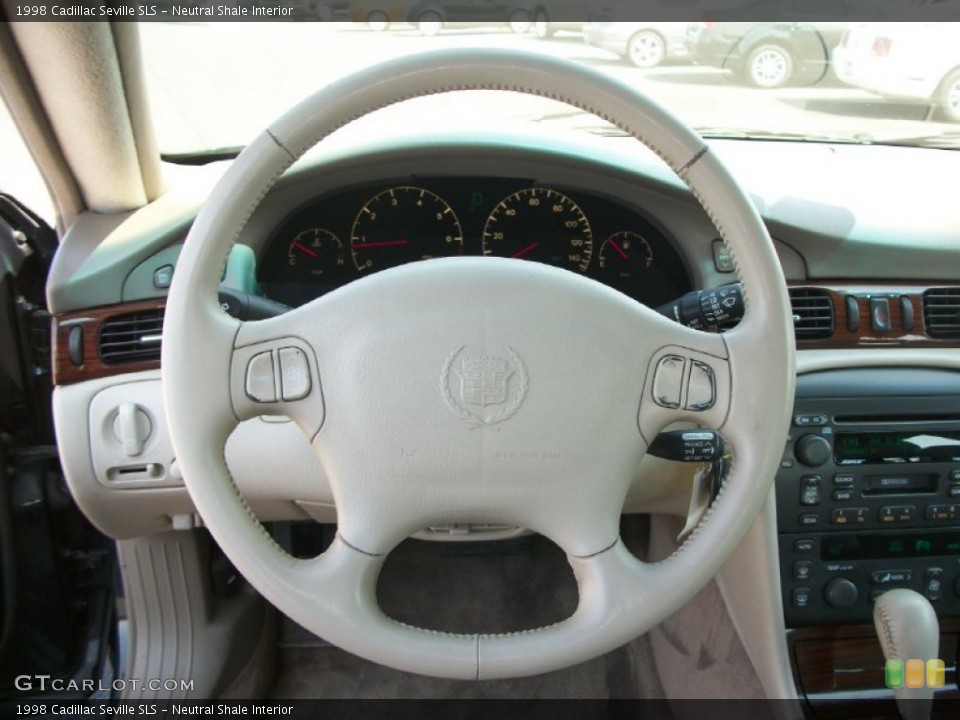 Neutral Shale Interior Steering Wheel for the 1998 Cadillac Seville SLS #69329412